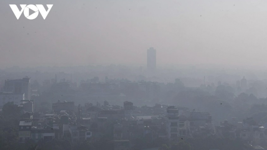 Hanoi's air quality remains at hazardous levels with no signs of improvement